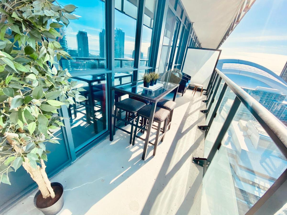 Front Street Suites Toronto Extérieur photo