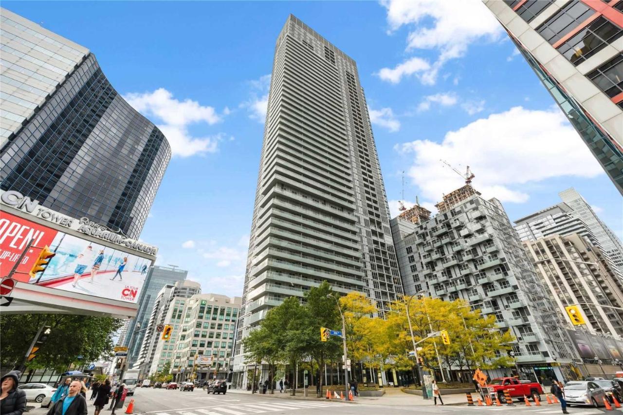Front Street Suites Toronto Extérieur photo